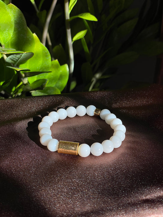 10mm White & twin brass bracelet