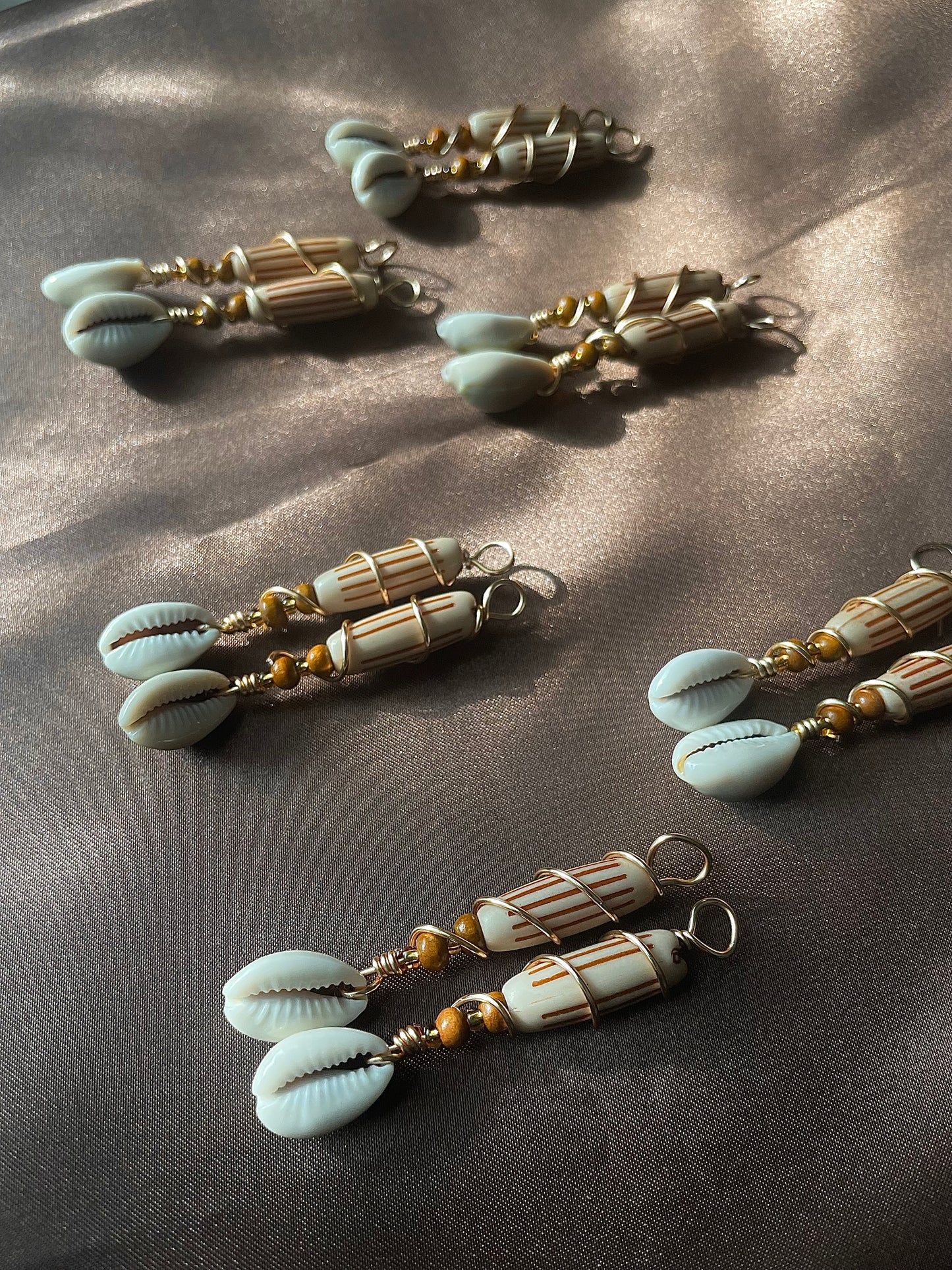 Cozy Brown Cowrie earrings